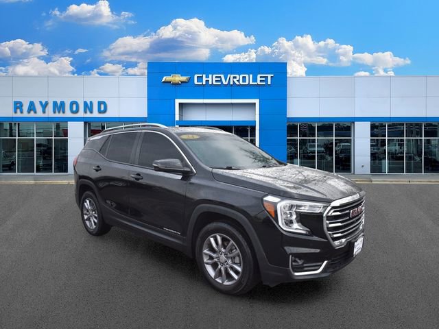 Used 2023 GMC Terrain SLT w/ Infotainment Package II AWD/4WD image 11