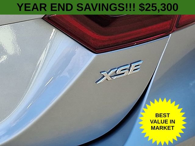 Used 2022 Toyota Camry XSE image 35