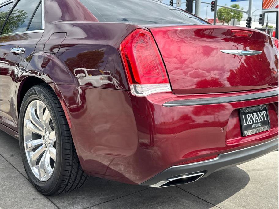 Used 2017 Chrysler 300 C w/ Safetytec Plus Group RWD image 11