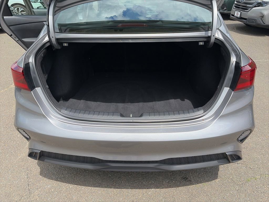 Used 2024 Kia Forte LXS w/ LXS Technology Package FWD image 22