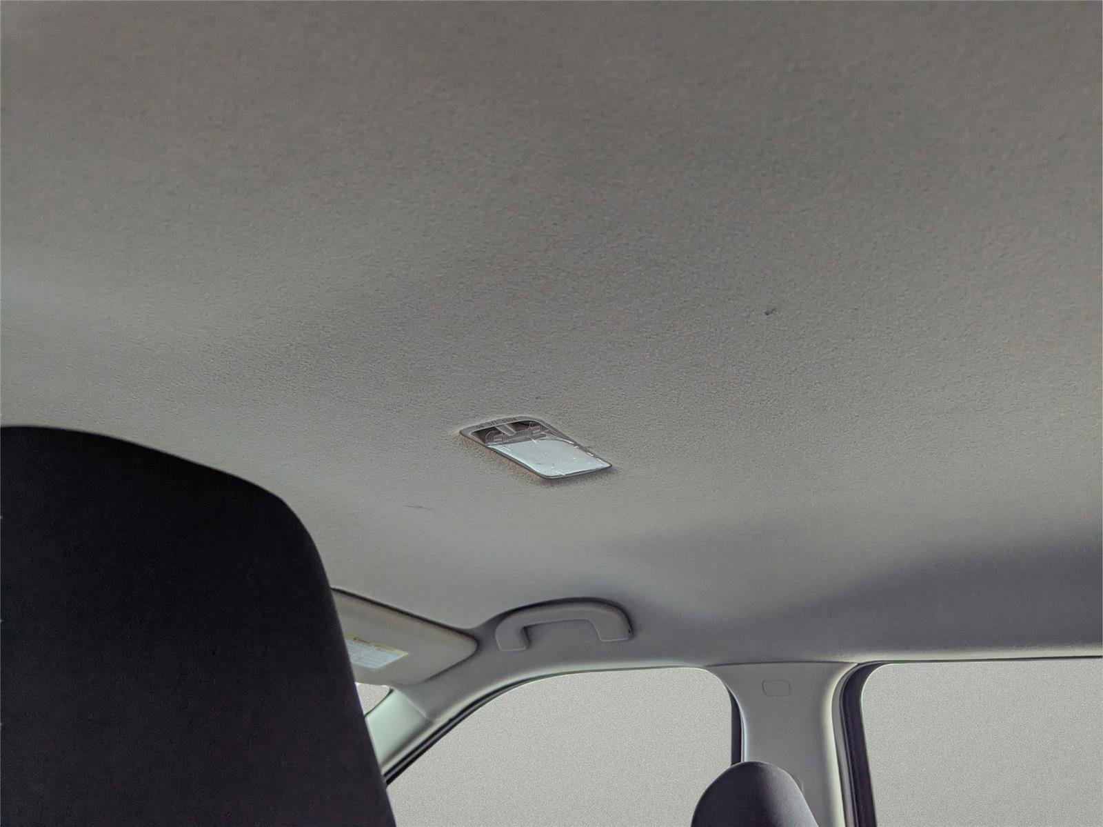 Used 2023 Nissan Kicks S image 11