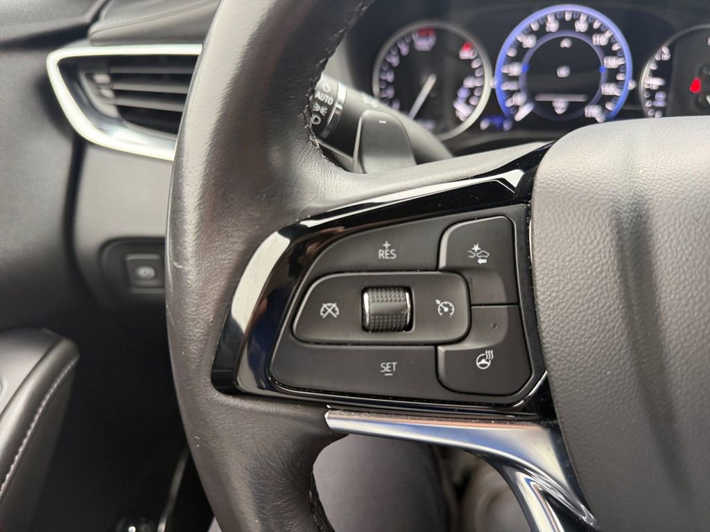 Used 2023 Buick Enclave Avenir image 27