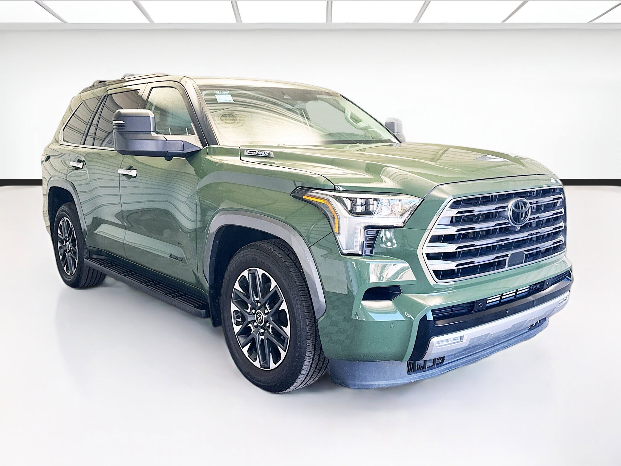 Used 2023 Toyota Sequoia Limited image 3