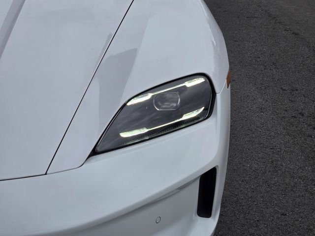 Used 2025 Porsche Taycan 4S image 12