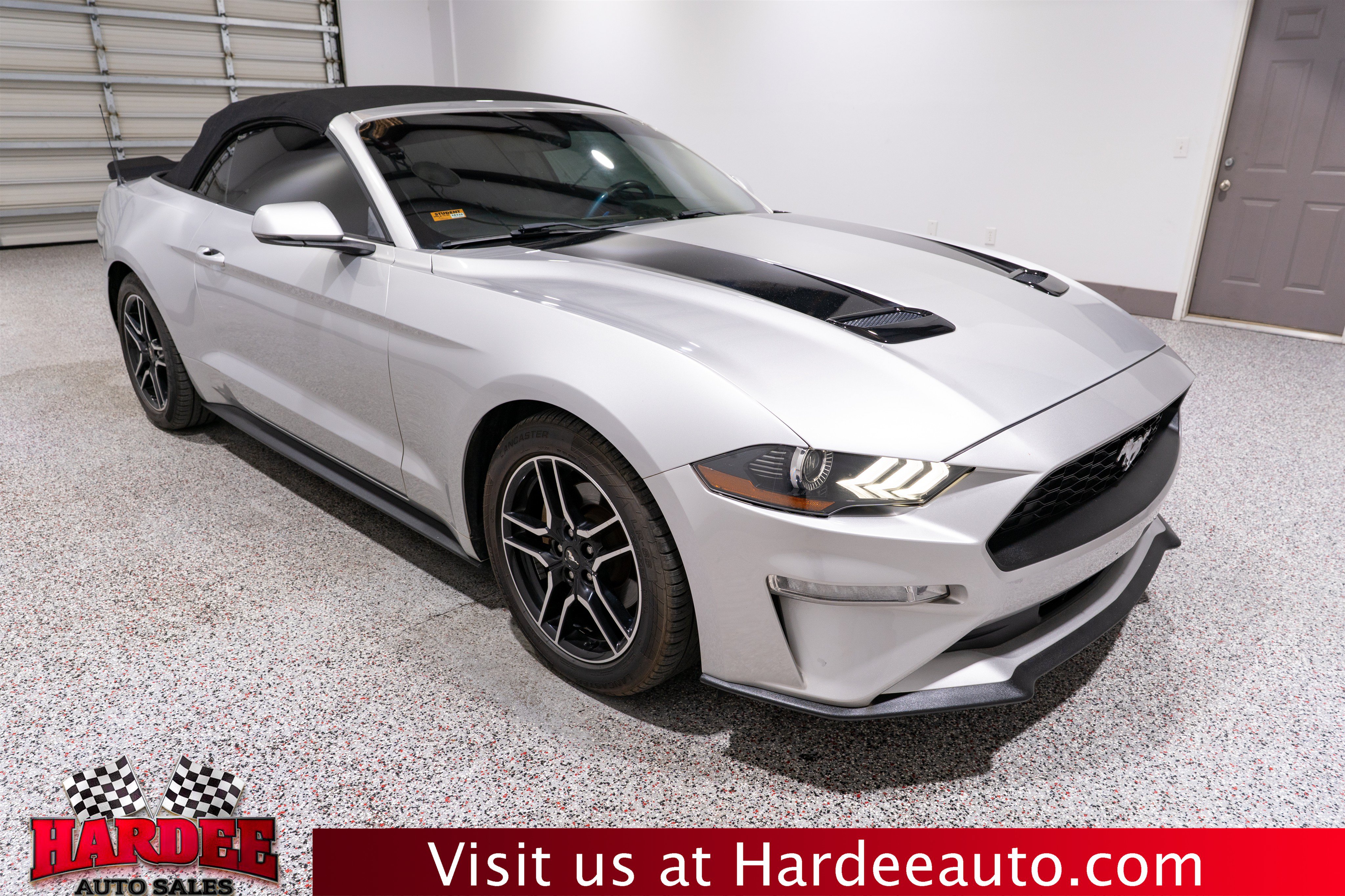 Used 2019 Ford Mustang Premium RWD image 10