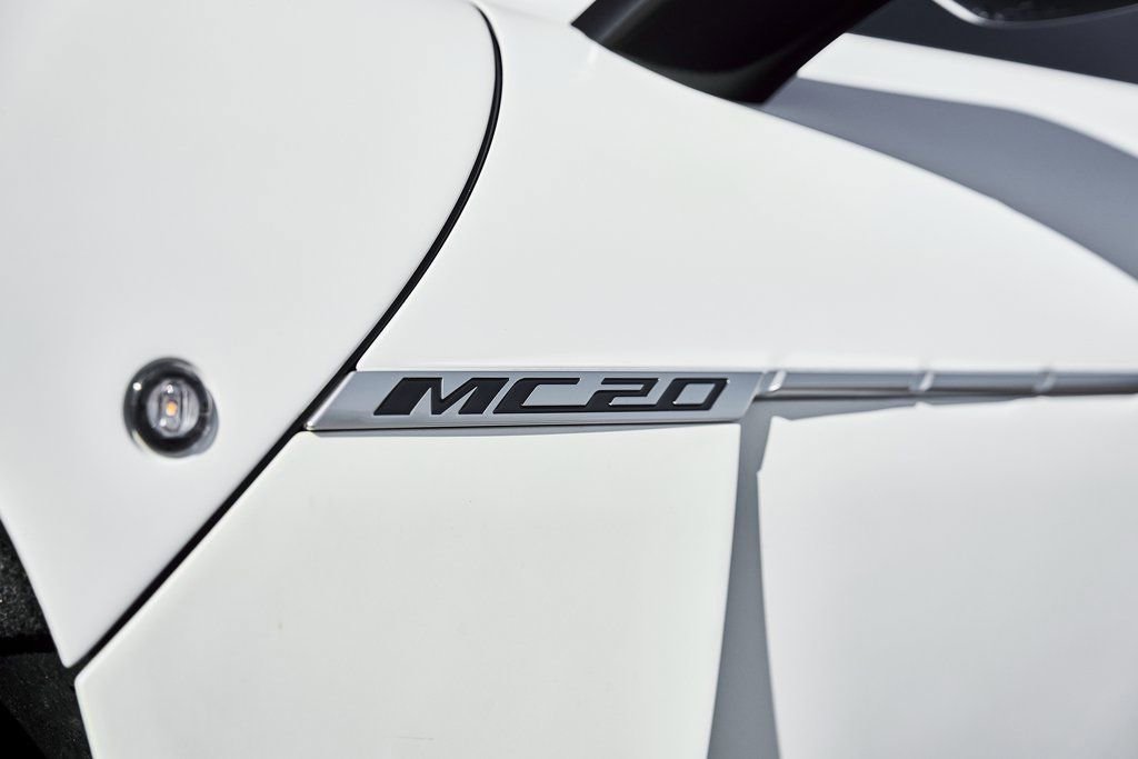 Used 2023 Maserati MC20 Coupe RWD image 10