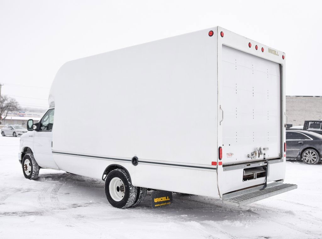 Used 2024 Ford E-450 and Econoline 450 Super Duty w/ Power Windows & Locks Group image 7