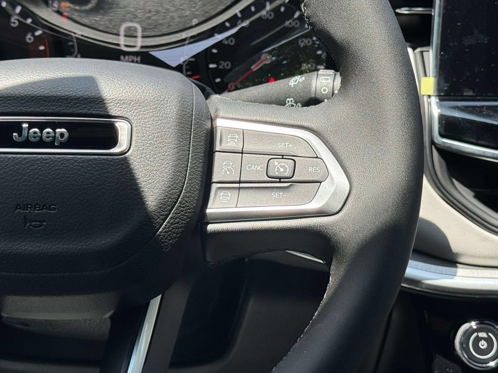 New 2026 Jeep Compass Limited AWD/4WD image 23