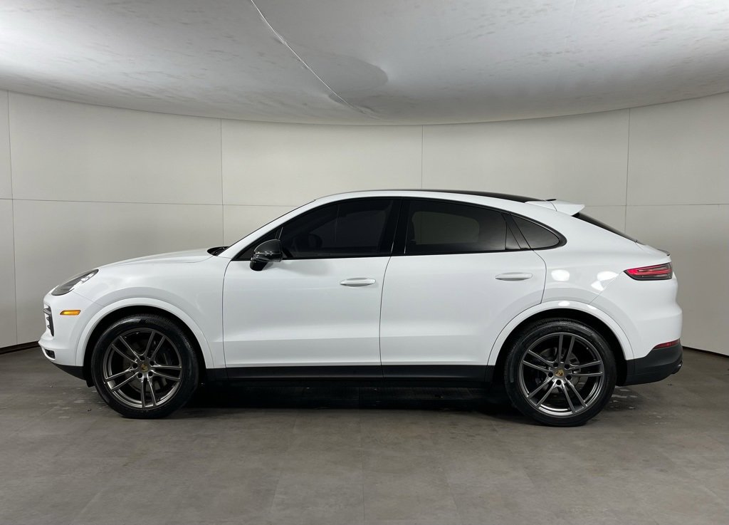 Certified 2023 Porsche Cayenne Coupe image 2