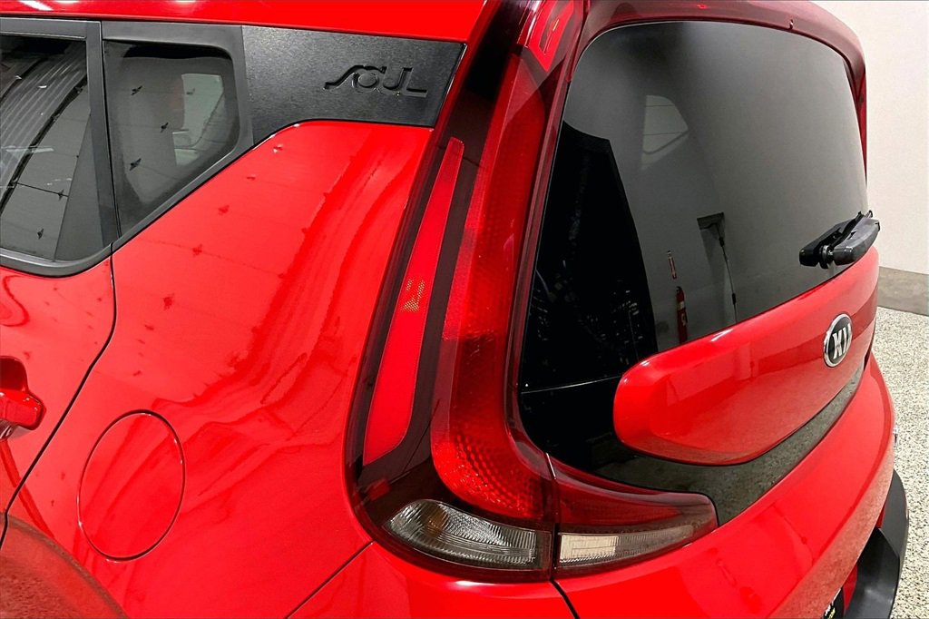Used 2021 Kia Soul S image 23