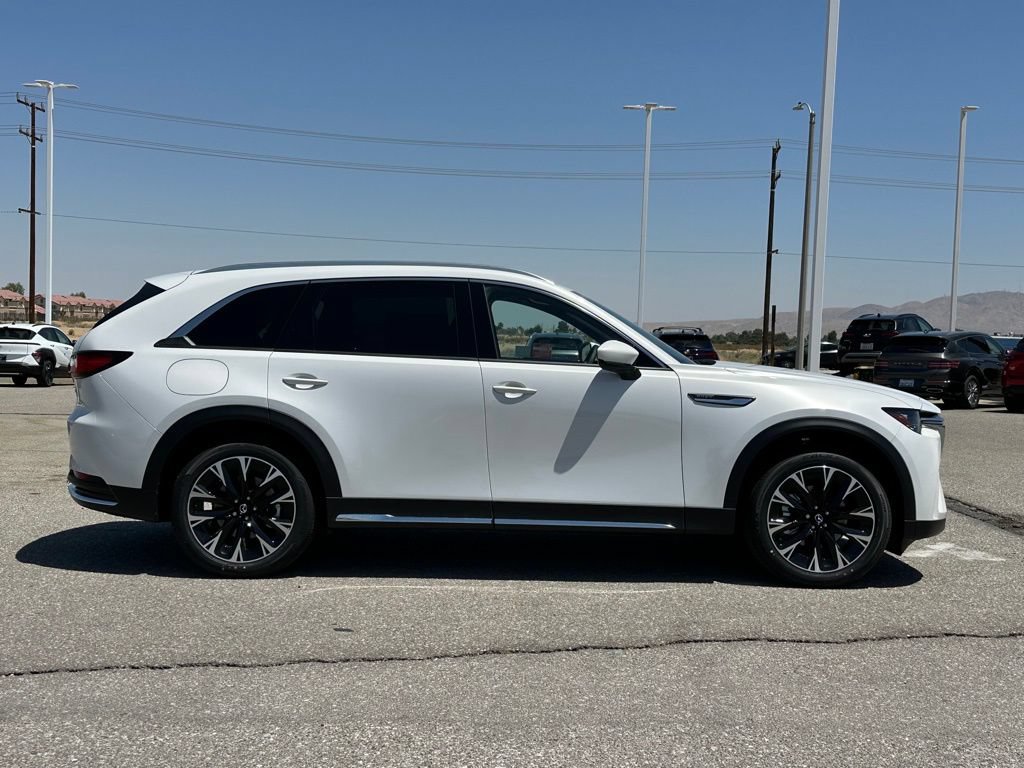 New 2025 MAZDA CX-90 Plug-In Hybrid w/ Premium Plus AWD/4WD image 7