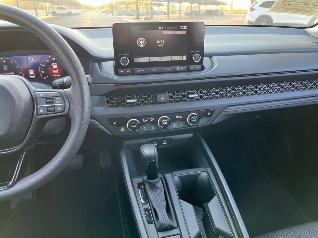 Certified 2025 Honda Accord SE image 16