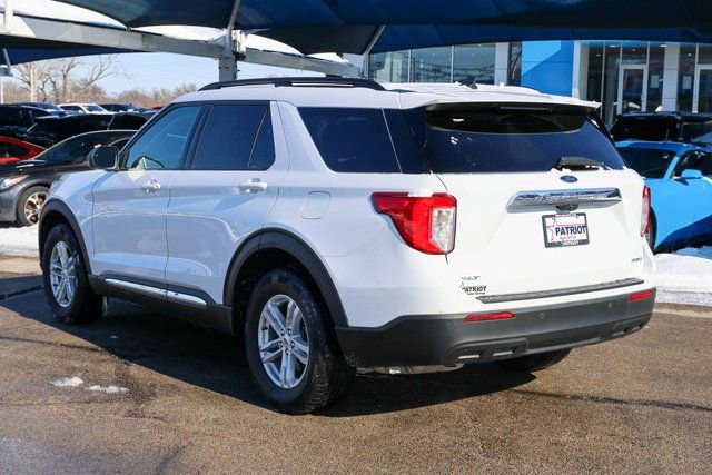 Used 2022 Ford Explorer XLT image 5