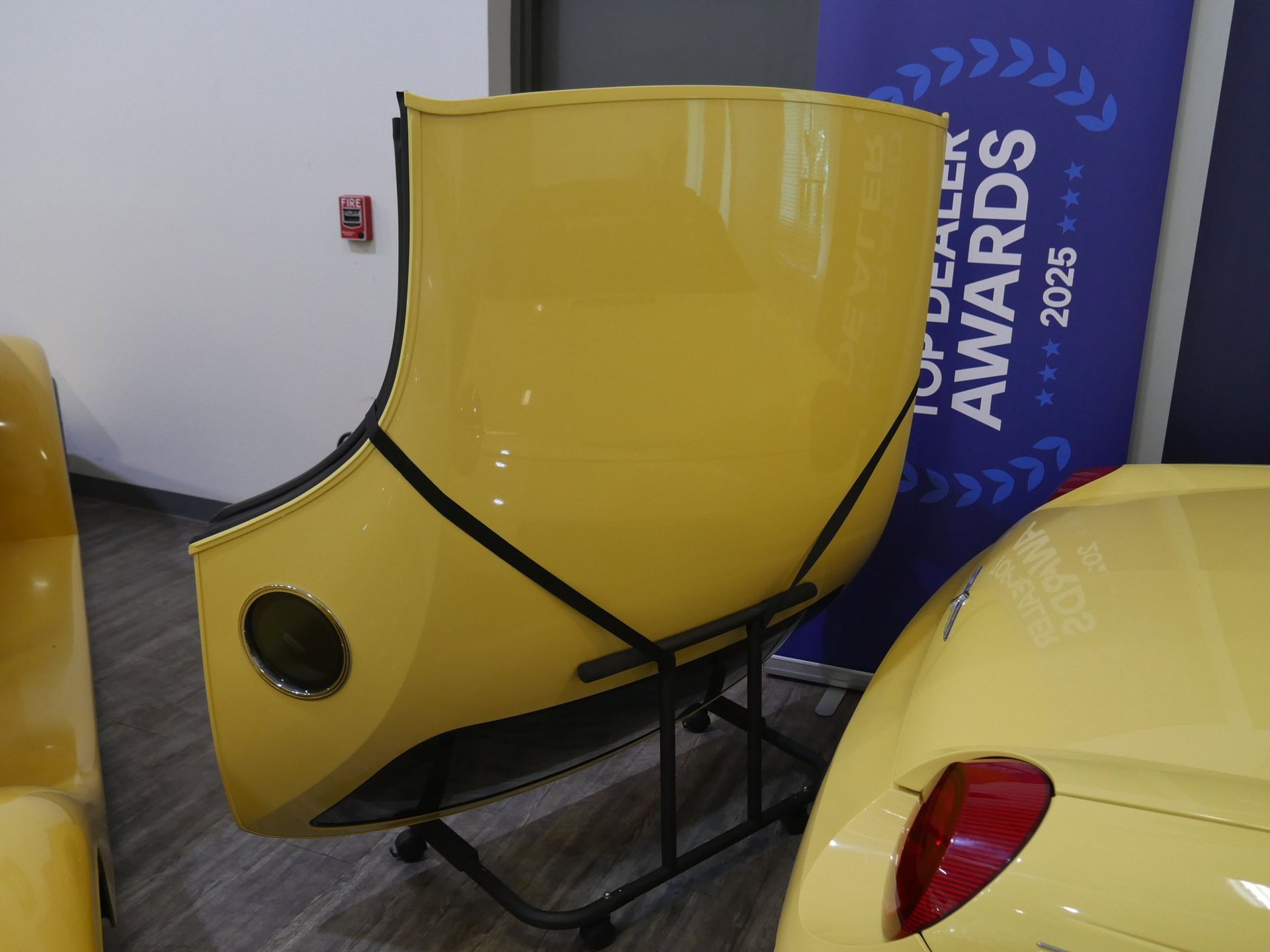 Used 2002 Ford Thunderbird RWD image 4