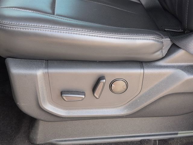 Used 2023 Ford Expedition XLT image 15