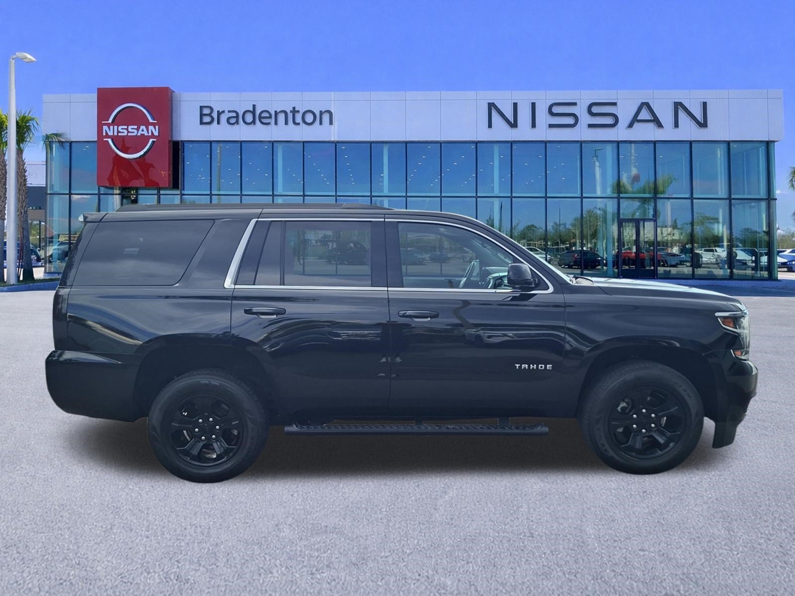 Used 2019 Chevrolet Tahoe LS RWD image 4