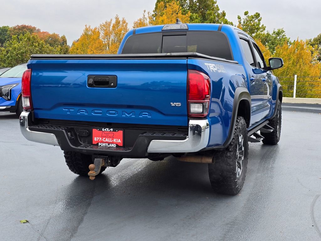 Used 2018 Toyota Tacoma TRD Off-Road image 5