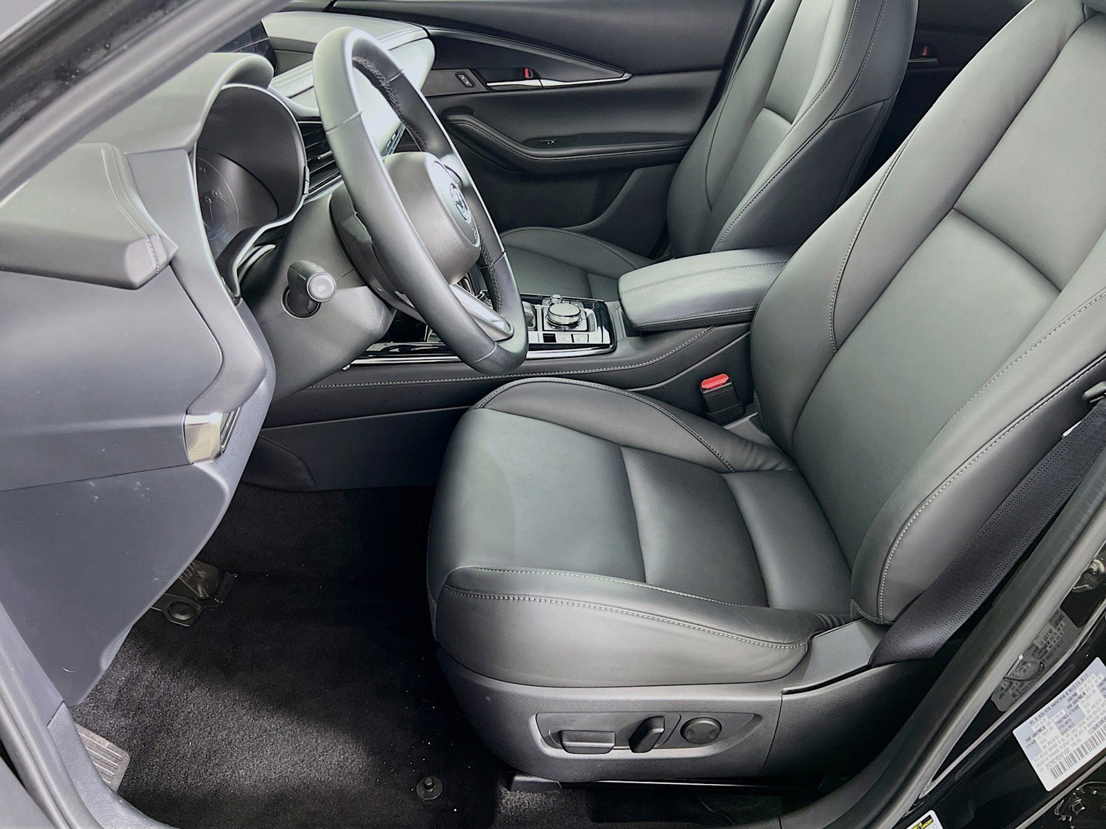 Certified 2025 MAZDA CX-30 AWD 2.5 S w/ Preferred Package image 3