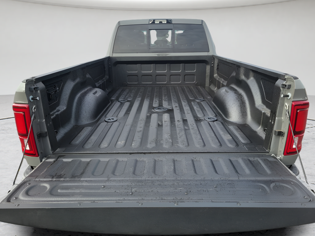 New 2026 RAM 3500 Big Horn AWD/4WD image 18