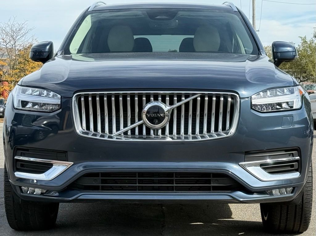 Used 2023 Volvo XC90 B5 Plus w/ Protection Package Premier image 9