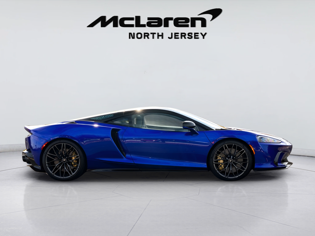 New 2025 McLaren GTS RWD image 11