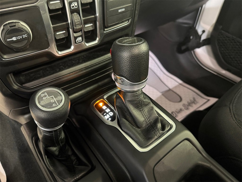 Used 2023 Jeep Gladiator Sport image 21