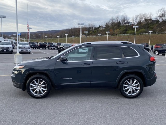 Used 2018 Jeep Cherokee Limited image 2