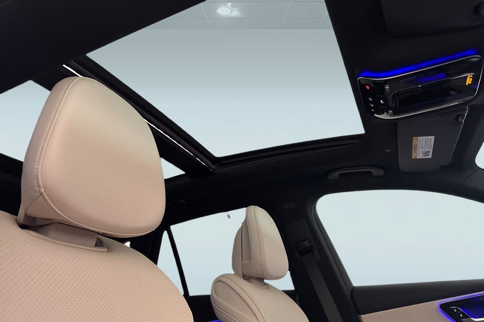 New 2026 Mercedes-Benz GLC 300 image 13