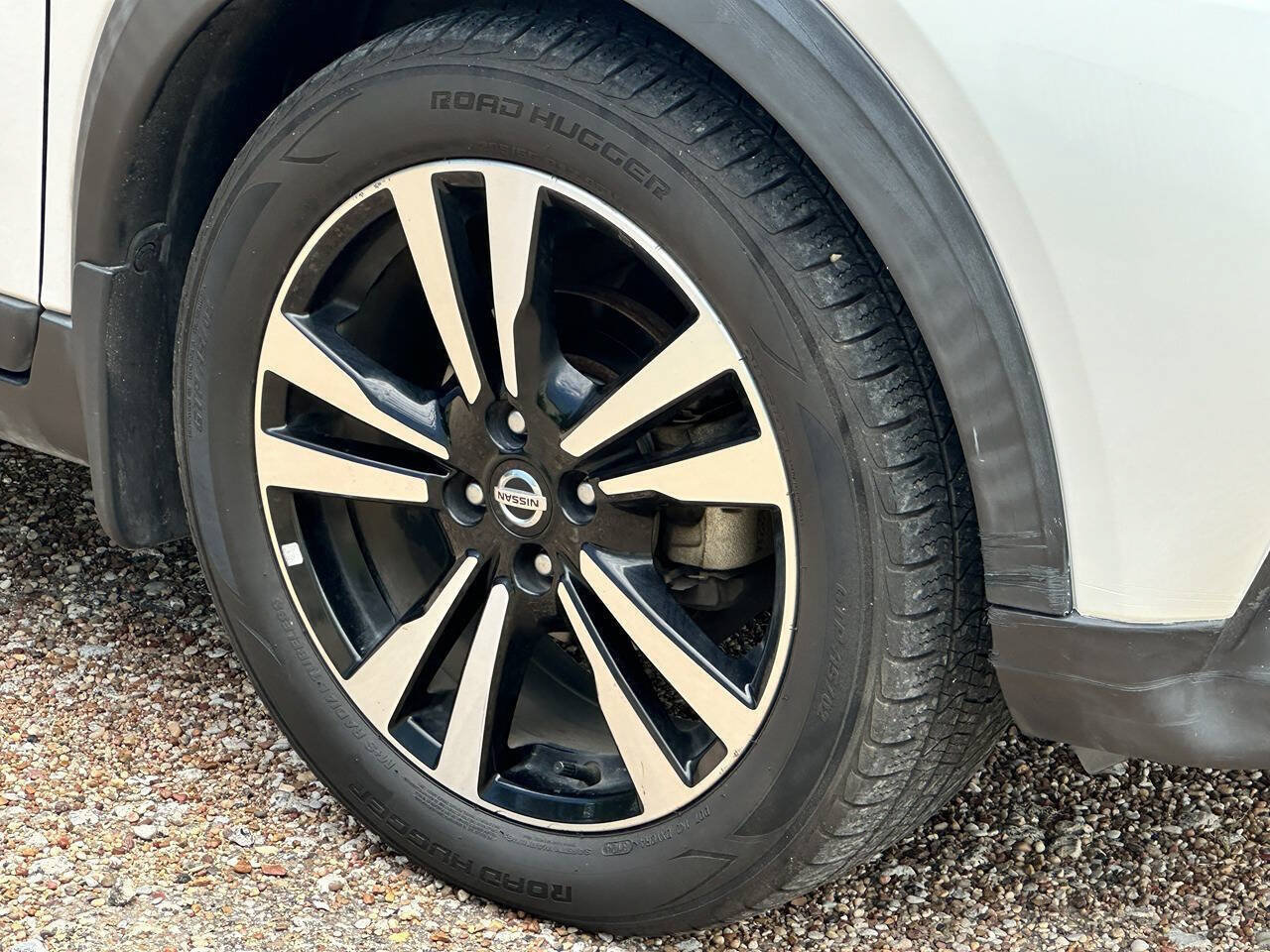 Used 2019 Nissan Kicks SV FWD image 26