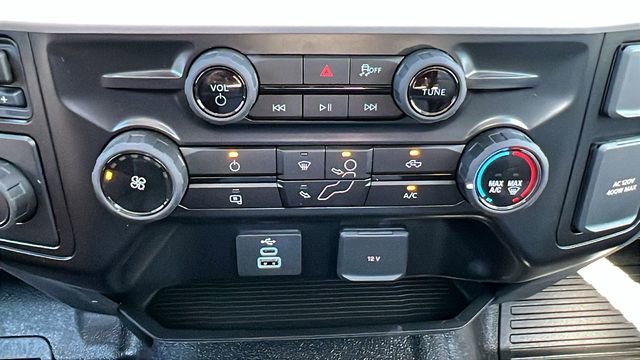 New 2026 Ford F250 XL w/ XL Chrome Package image 23