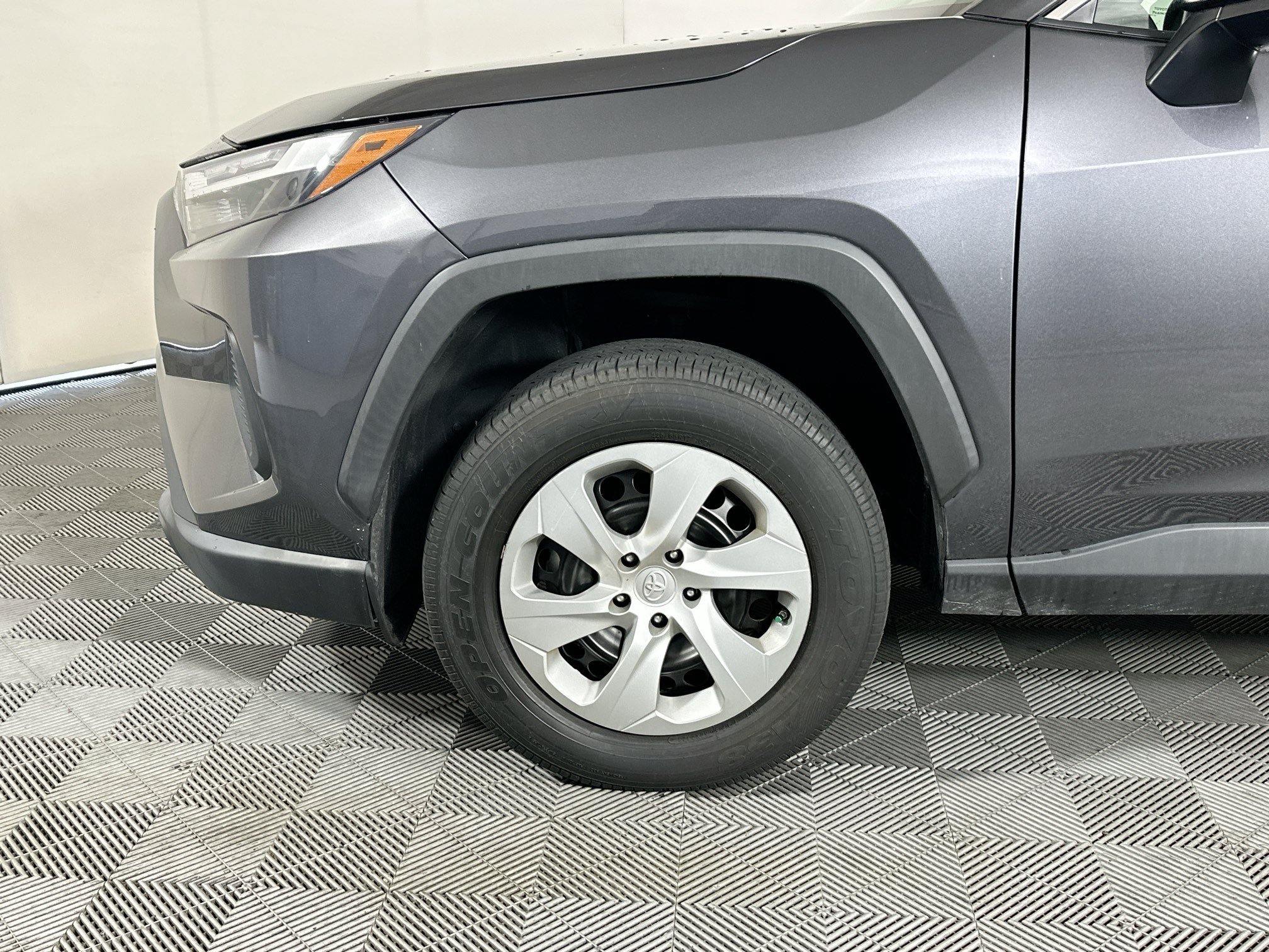 Used 2023 Toyota RAV4 LE FWD image 11