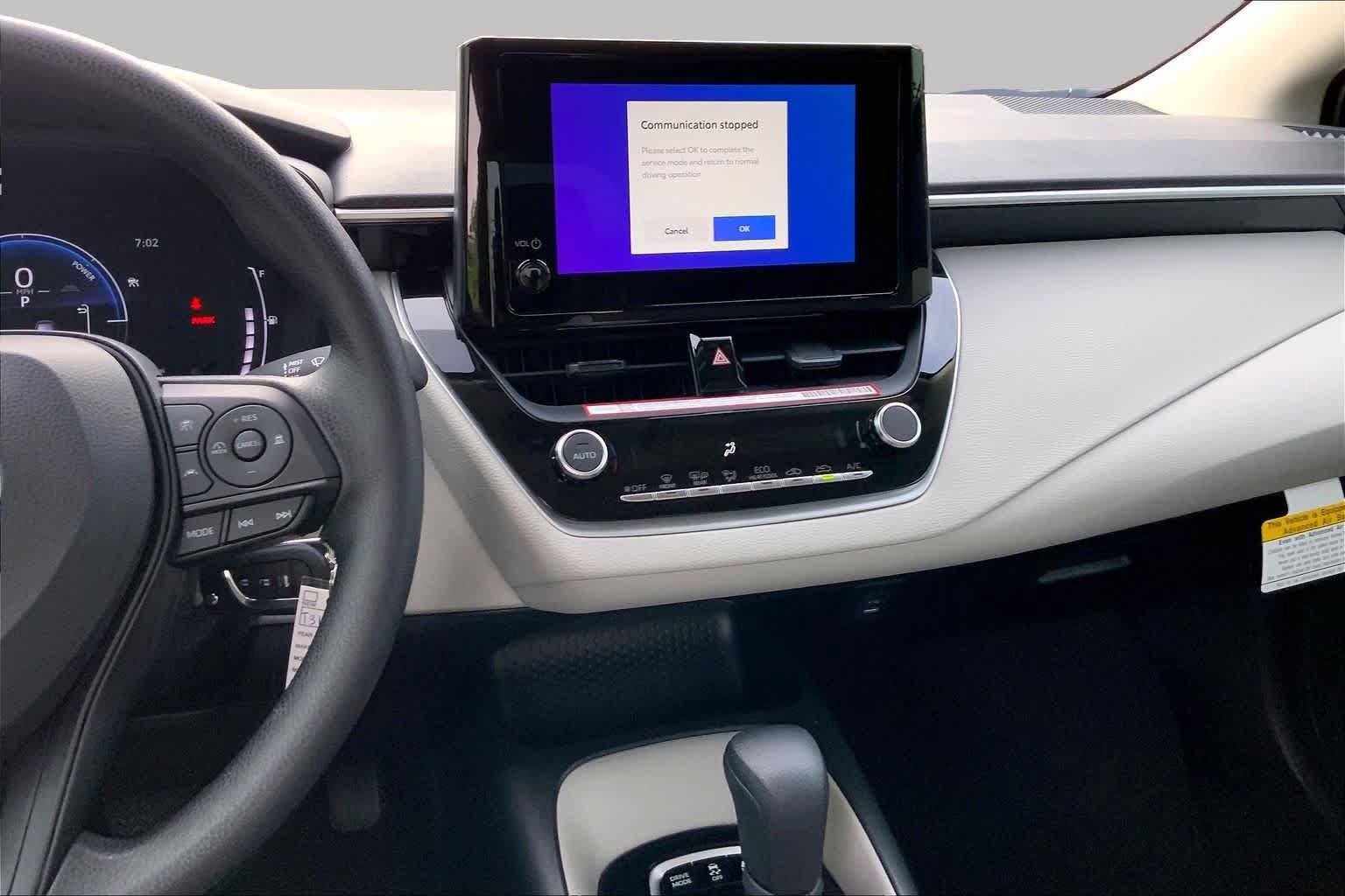 Used 2026 Toyota Corolla LE FWD image 7