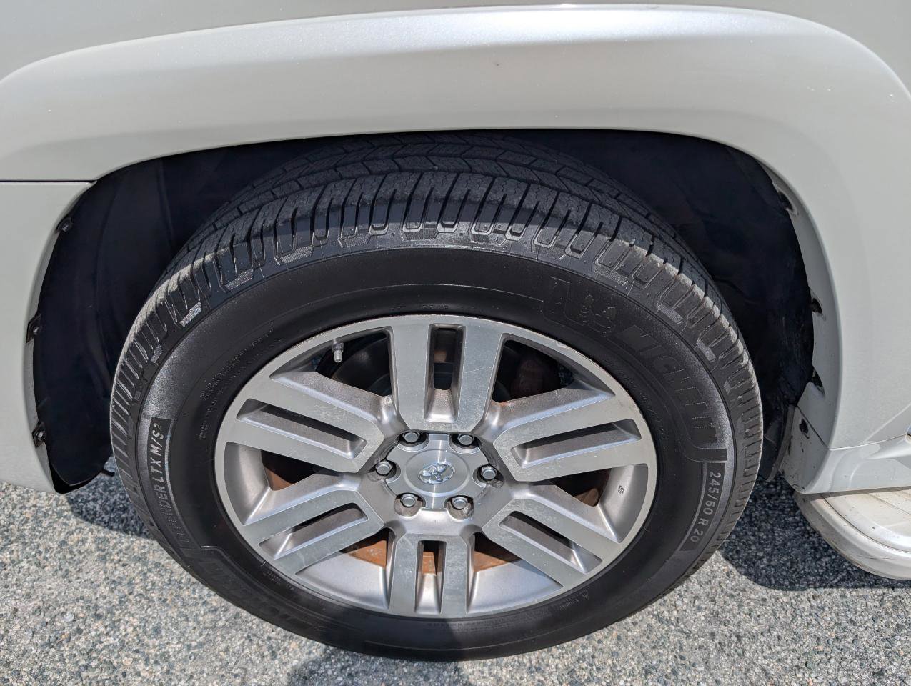 Used 2012 Toyota 4Runner Limited image 12