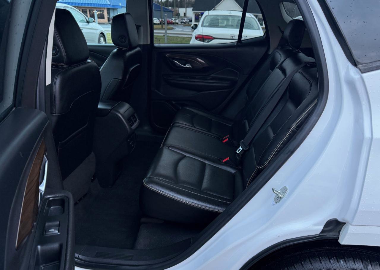 Used 2019 GMC Terrain Denali w/ Comfort Package image 9