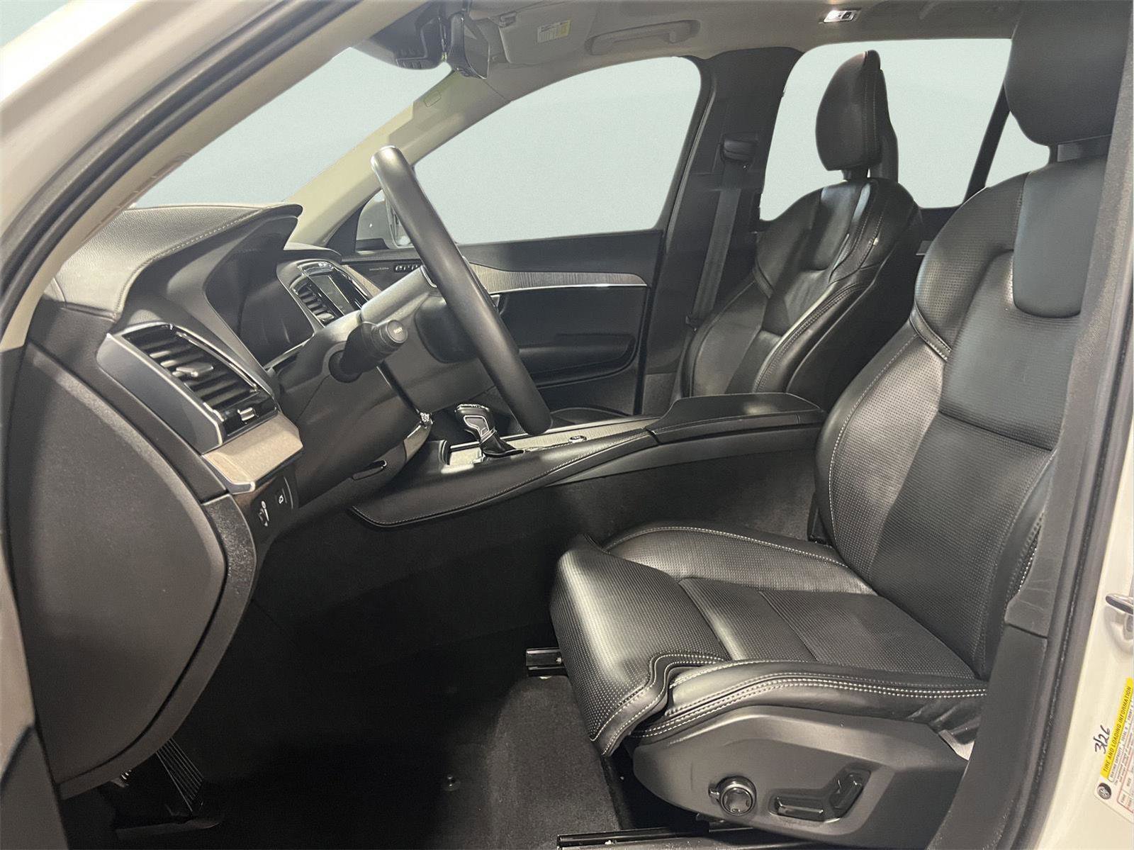 Used 2021 Volvo XC90 T6 Inscription image 11