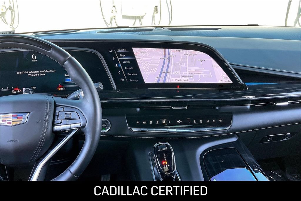 Certified 2024 Cadillac Escalade ESV V w/ Heavy-Duty Trailer Package AWD/4WD image 8