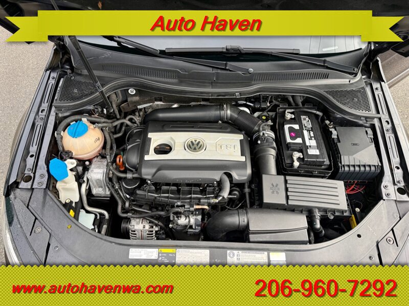 Used 2013 Volkswagen CC R-Line FWD image 11