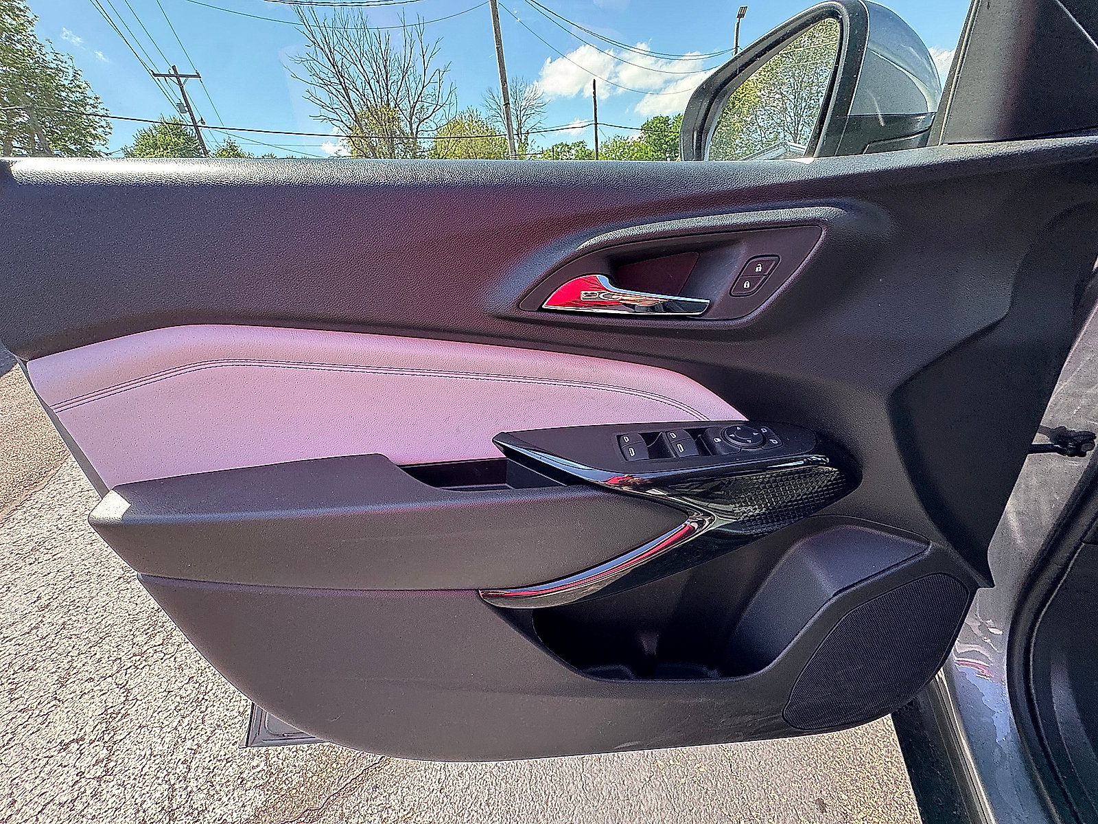 New 2026 Chevrolet Trax LT w/ Driver Confidence Package FWD image 9