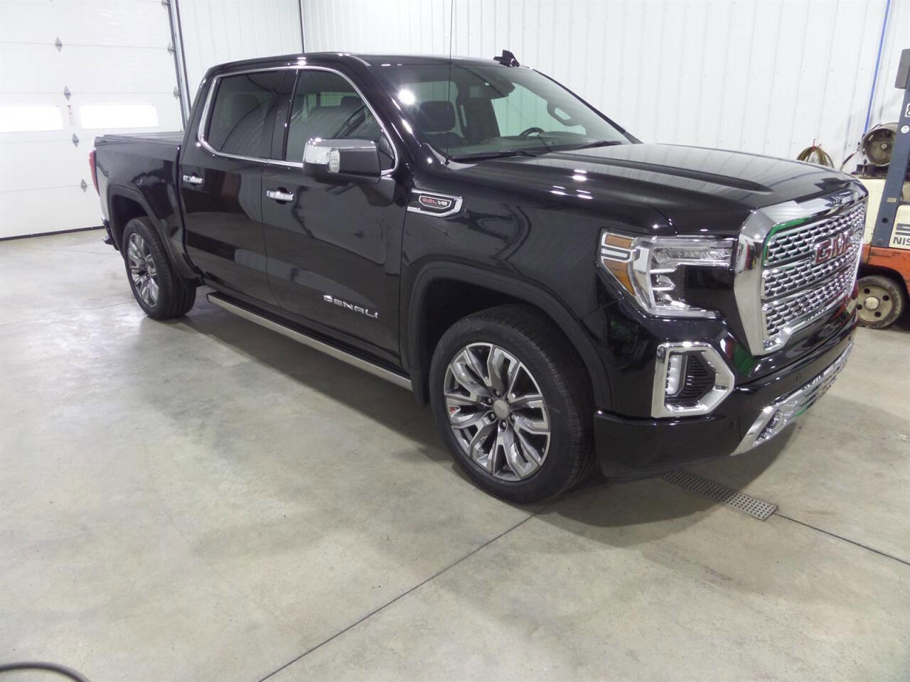 Used 2022 GMC Sierra 1500 Denali w/ Denali Premium Package image 3