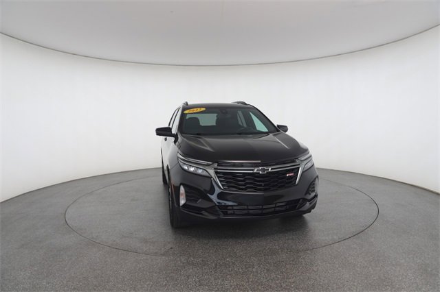 Used 2022 Chevrolet Equinox RS w/ Infotainment Package image 30