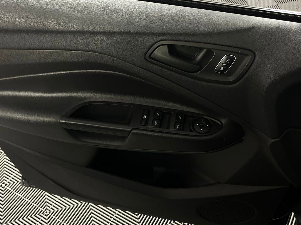 Used 2018 Ford Escape S image 18