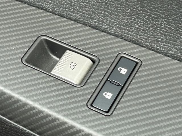 Used 2025 Mitsubishi Outlander SE AWD/4WD image 39