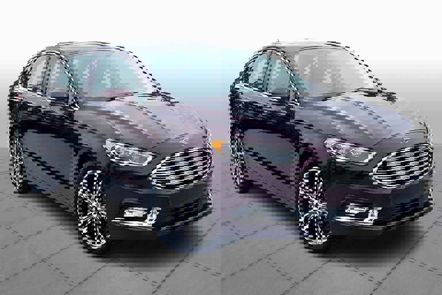 Used 2017 Ford Fusion Titanium image 3