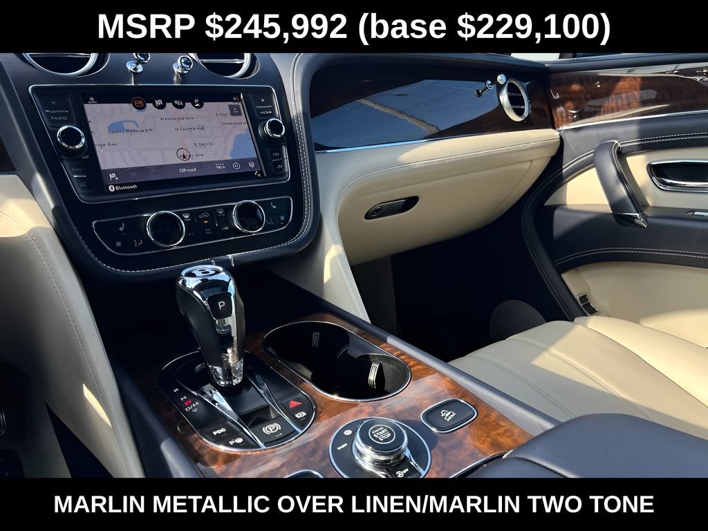Used 2018 Bentley Bentayga AWD/4WD image 32