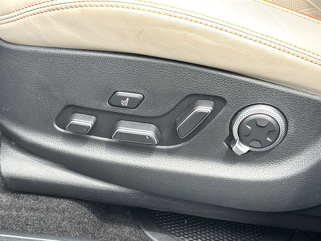 Certified 2026 Genesis GV70 3.5T Sport Prestige AWD/4WD image 15