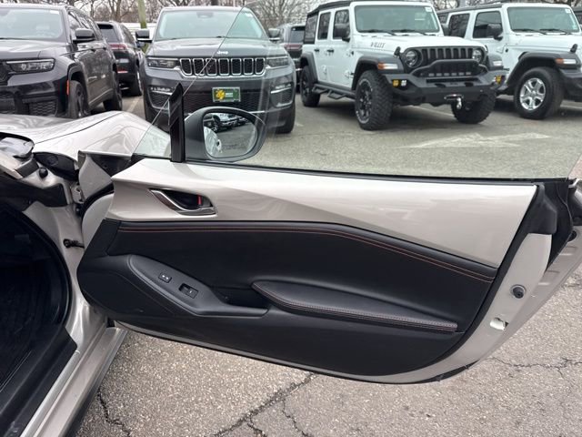 Used 2022 MAZDA MX-5 Miata RF Grand Touring image 35