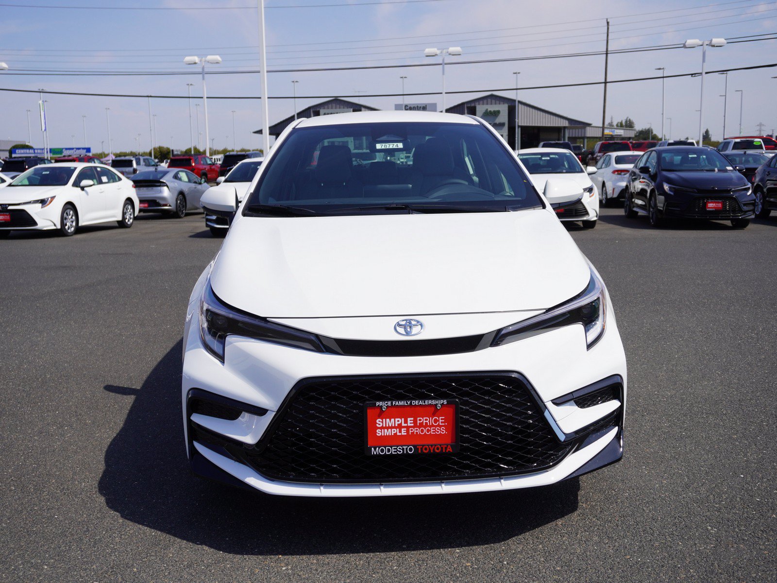 New 2027 Toyota Corolla SE FWD image 4