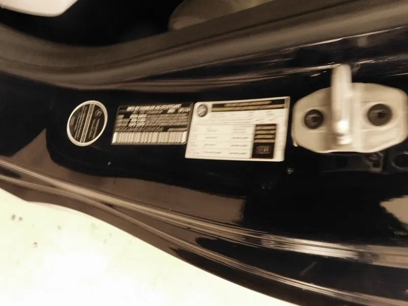 Used 2015 Mercedes-Benz C 250 Coupe image 39