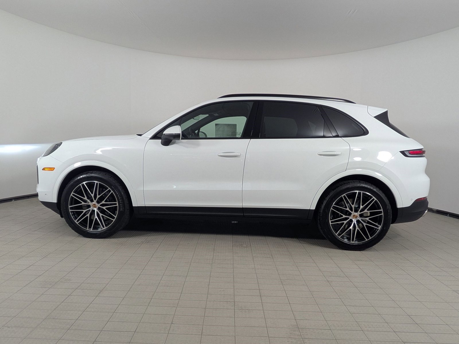 New 2026 Porsche Cayenne AWD/4WD image 2