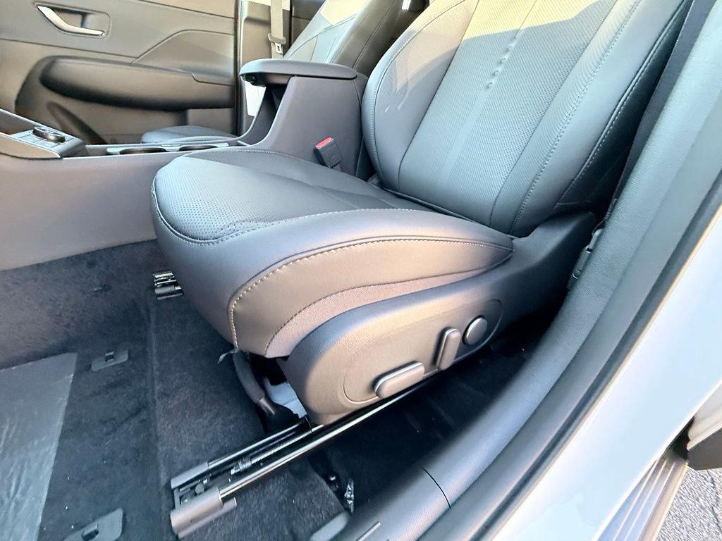 New 2026 Hyundai Kona Limited FWD image 24
